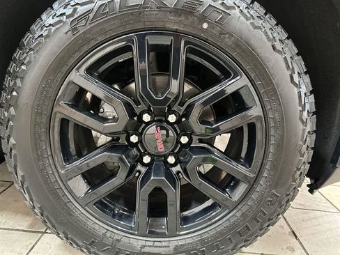 Used 2021 GMC Sierra 1500 Elevation w/ Preferred Package image 21