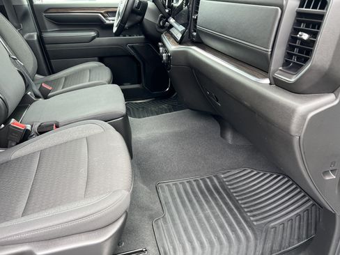 Used 2024 Chevrolet Silverado 3500 LT AWD/4WD image 20