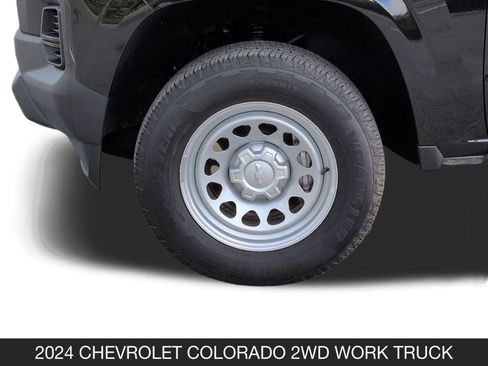 Used 2024 Chevrolet Colorado W/T image 11