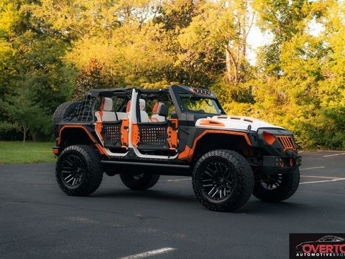 Used 2018 Jeep Wrangler Unlimited Sport S AWD/4WD image 10