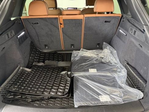 Used 2025 Audi Q5 2.0T Premium w/ Convenience Plus Package image 23