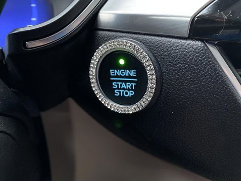 Used 2021 Ford Escape Titanium image 35