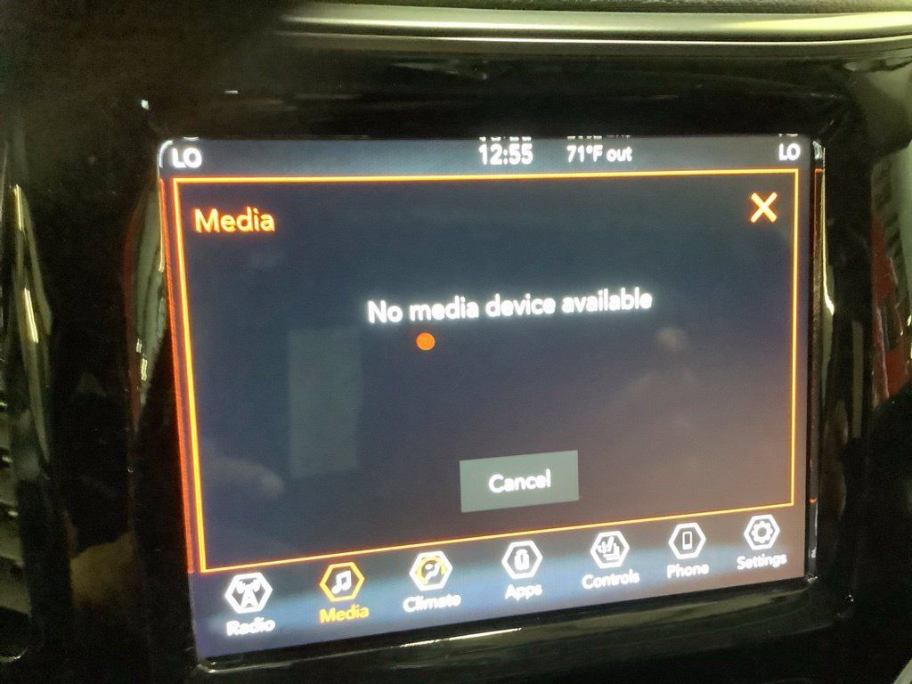 Used 2019 Jeep Cherokee Limited AWD/4WD image 37