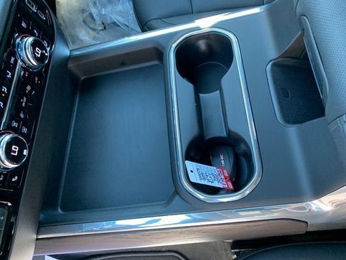 New 2025 GMC Sierra 3500 SLT w/ SLT Premium Package image 26