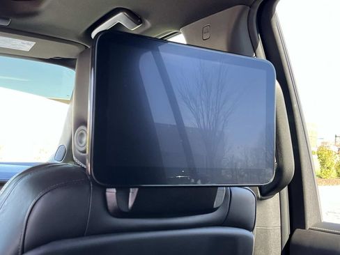 Used 2024 GMC Yukon XL Denali Ultimate image 19