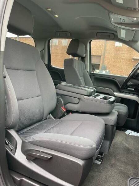 Used 2018 Chevrolet Silverado 1500 LT RWD image 14