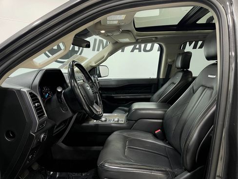 Used 2019 Ford Expedition Max Platinum AWD/4WD image 13