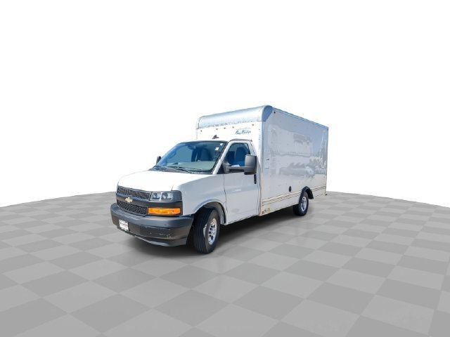 Used 2022 Chevrolet Express 3500 w/ Driver Convenience Package RWD image 4