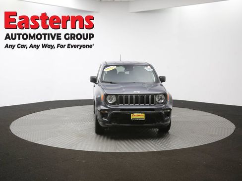Used 2023 Jeep Renegade Latitude image 51