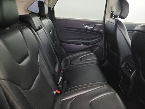 Used 2019 Ford Edge Titanium AWD/4WD image 19