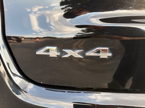 Used 2018 Jeep Compass Limited AWD/4WD image 31