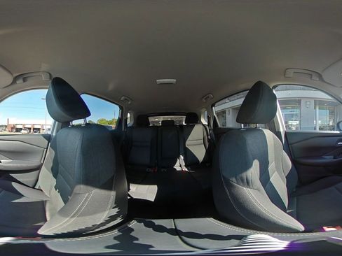 Used 2025 Nissan Rogue SV image 44