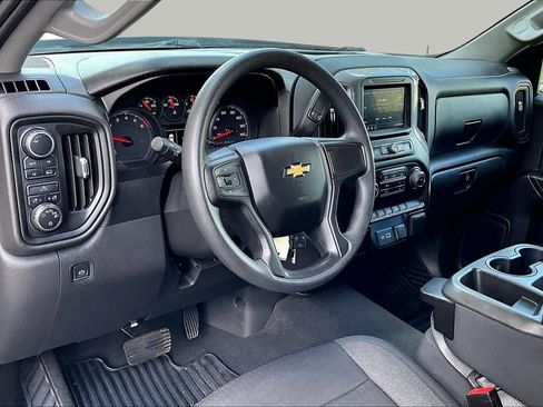 Used 2022 Chevrolet Silverado 1500 Custom AWD/4WD image 18