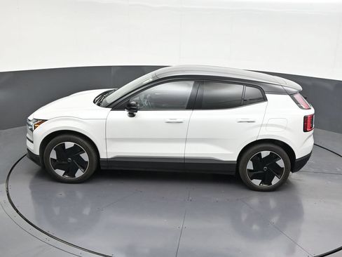 Used 2025 Volvo EX30 Plus AWD/4WD image 16
