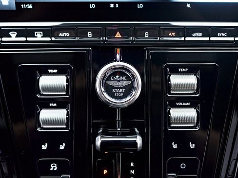 Used 2024 Aston Martin DB12 Coupe image 64