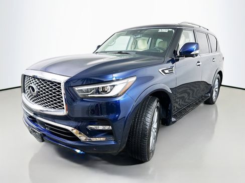 Used 2021 INFINITI QX80 Luxe w/ All-Season Package image 3