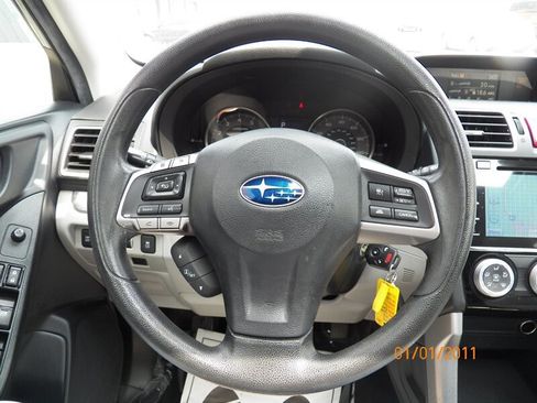 Used 2016 Subaru Forester 2.5i Premium AWD/4WD image 14
