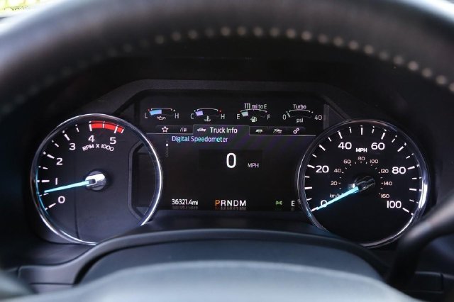 Used 2022 Ford F350 Lariat w/ Black Appearance Package AWD/4WD image 14