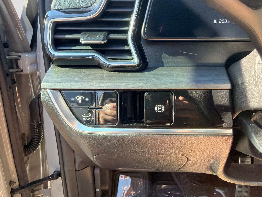 Used 2023 Kia Sportage X-Pro Prestige AWD/4WD image 32