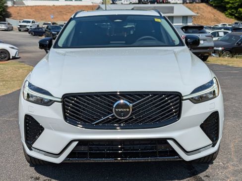 New 2026 Volvo XC60 B5 Plus w/ Protection Package Premier AWD/4WD image 9