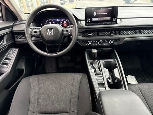 Used 2025 Honda Accord SE image 5