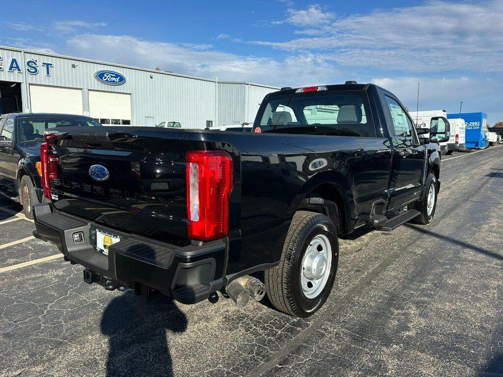 New 2026 Ford F350 XL RWD image 3