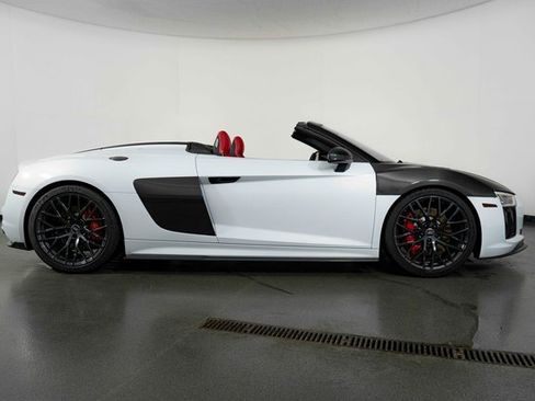 Used 2018 Audi R8 V10 image 9