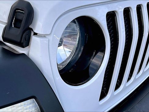 Used 2019 Jeep Wrangler Unlimited Sport AWD/4WD image 25