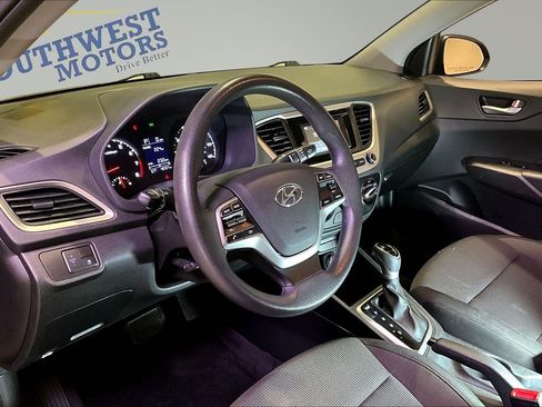 Used 2020 Hyundai Accent SE FWD image 16