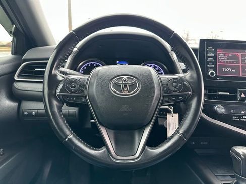 Used 2021 Toyota Camry SE image 25
