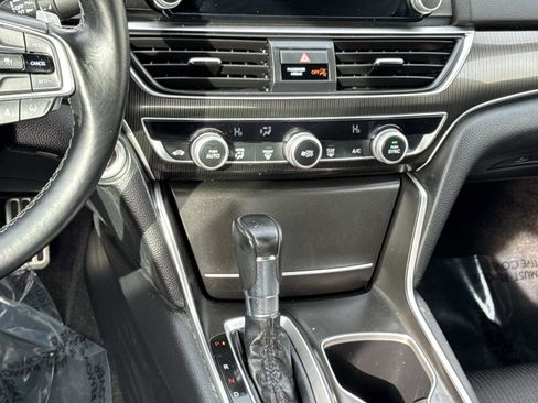 Certified 2022 Honda Accord Sport image 4