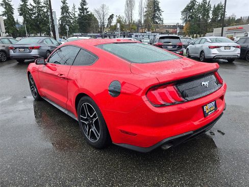 Used 2018 Ford Mustang Premium image 5