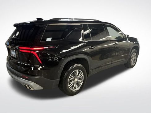 Certified 2026 Chevrolet Traverse LT image 5