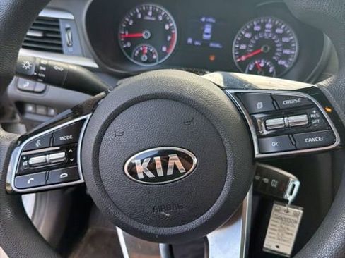 Used 2020 Kia Optima LX FWD image 41