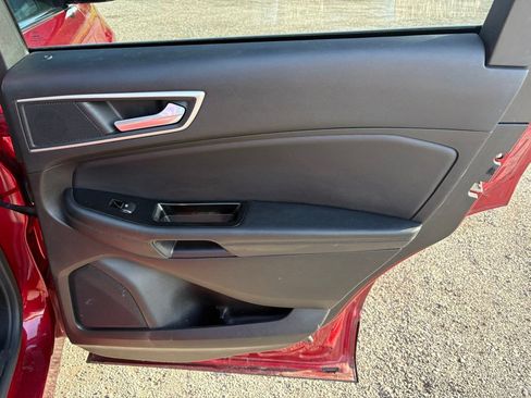 Used 2017 Ford Edge SEL w/ Equipment Group 201A AWD/4WD image 14