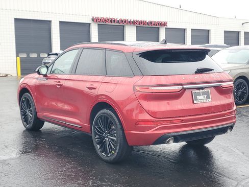 New 2026 Lincoln Corsair Reserve image 3