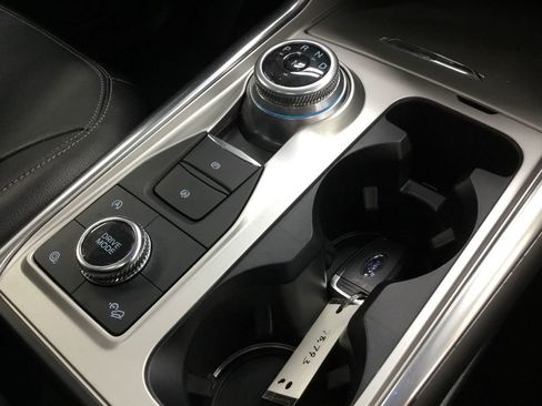 Used 2020 Ford Explorer Limited w/ Class III Trailer Tow Package image 29