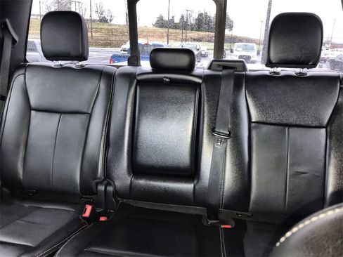 Used 2021 Ford F250 Lariat w/ Chrome Package image 21