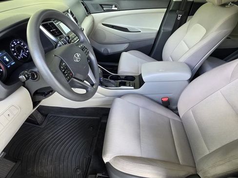 Used 2016 Hyundai Tucson SE w/ Option Group 02 FWD image 6