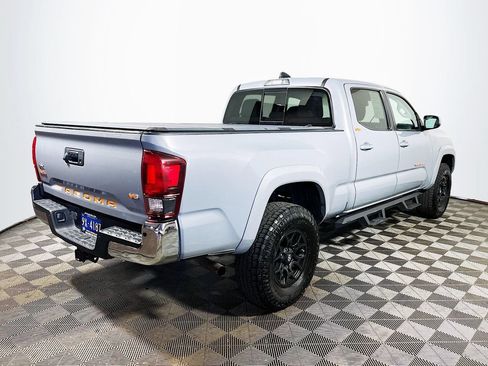 Certified 2021 Toyota Tacoma SR5 AWD/4WD image 7