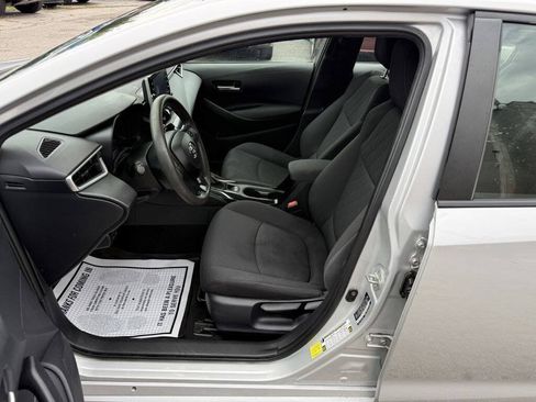 Used 2020 Toyota Corolla LE FWD image 11