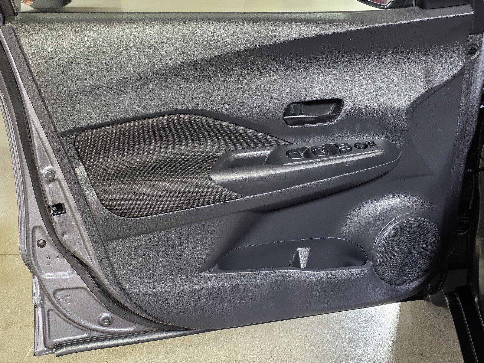 Used 2021 Nissan Kicks S FWD image 20