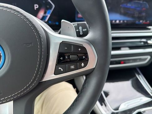 Used 2026 BMW X5 xDrive50e w/ Executive Package image 51