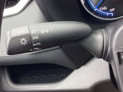 Used 2025 Toyota RAV4 XLE image 24