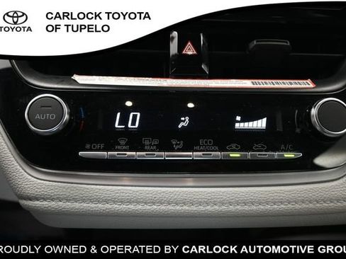 Used 2025 Toyota Corolla SE FWD image 14