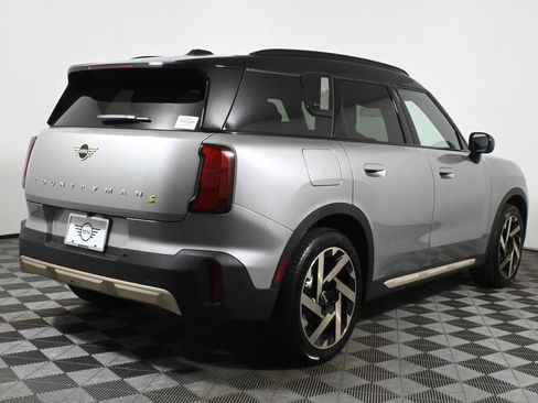 Used 2025 MINI Cooper Countryman SE w/ Comfort Package Max image 7
