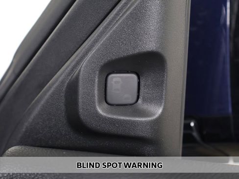Used 2023 Acura MDX SH-AWD w/ Advance Package image 9
