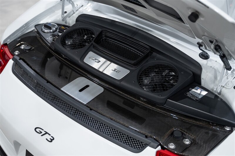 Used 2014 Porsche 911 GT3 RWD image 40