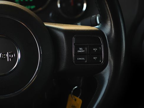 Used 2018 Jeep Wrangler Unlimited Sport S AWD/4WD image 29
