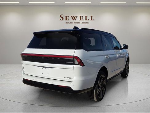 New 2026 Lincoln Navigator Black Label image 4